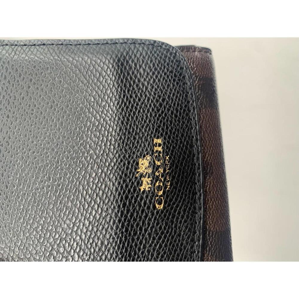 Coach Wallet - Picture 2 of 15